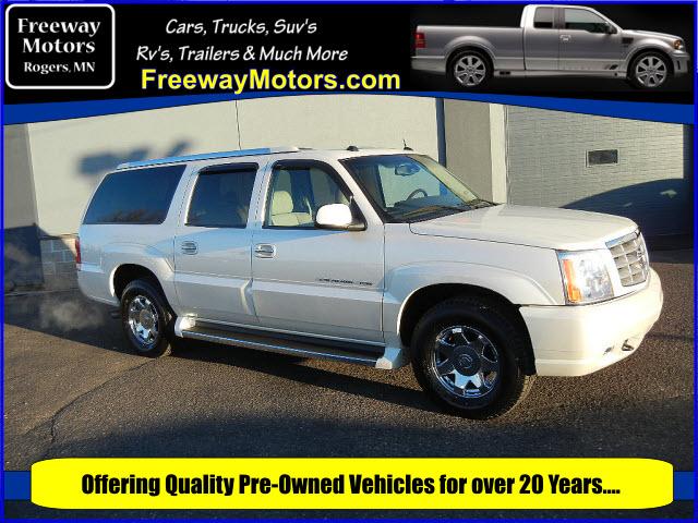 Photo of 2005 Cadillac Escalade ESV