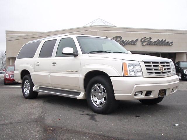 Photo of 2005 Cadillac Escalade ESV