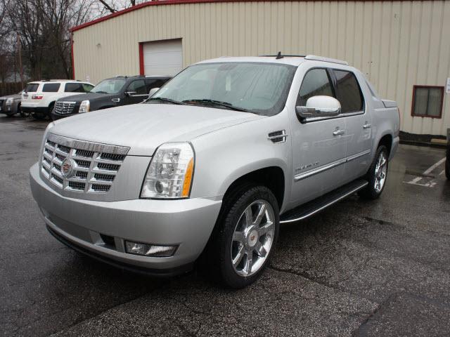 Photo of 2012 Cadillac Escalade EXT