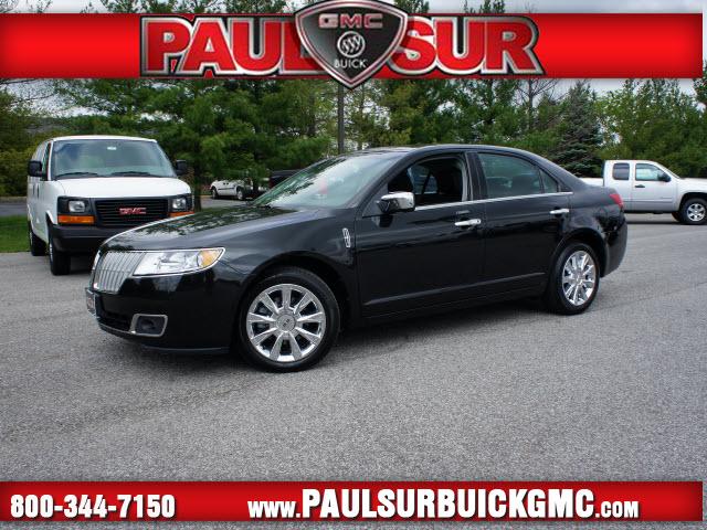 Photo of 2010 Lincoln MKZ
