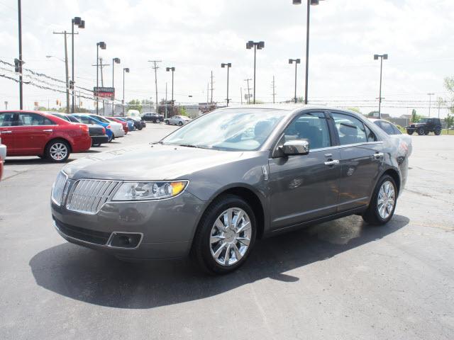 Photo of 2011 Lincoln MKZ