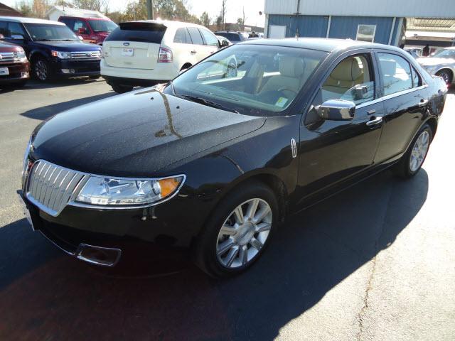 Photo of 2011 Lincoln MKZ