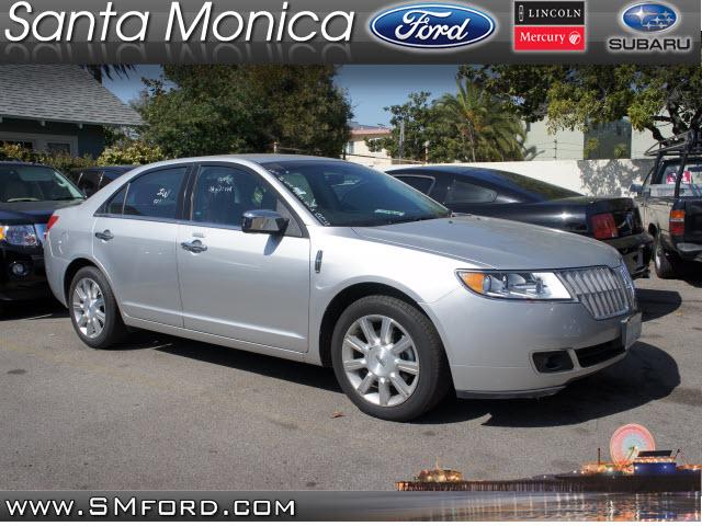 Photo of 2012 Lincoln MKZ
