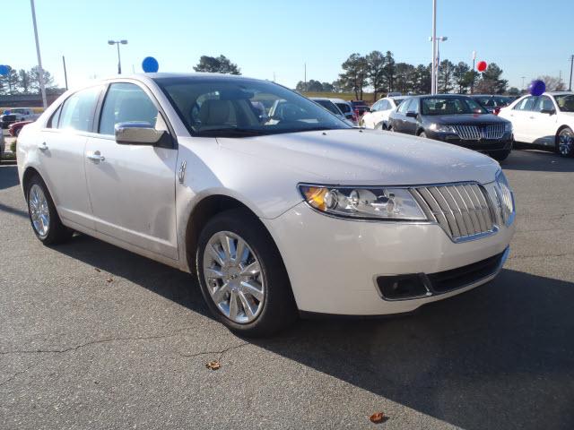 Photo of 2012 Lincoln MKZ