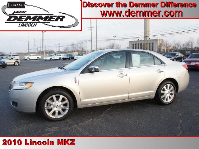 Photo of 2010 Lincoln MKZ