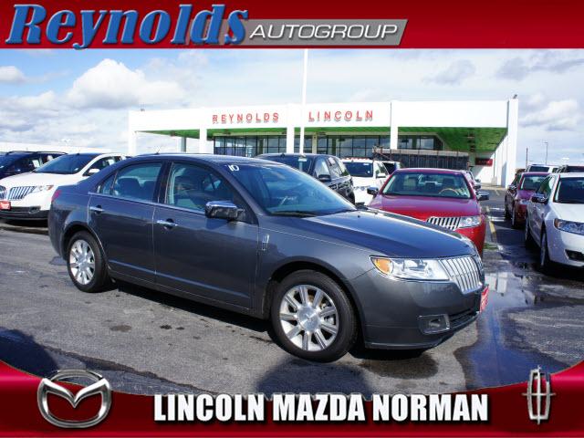 Photo of 2010 Lincoln MKZ
