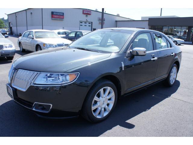 Photo of 2010 Lincoln MKZ