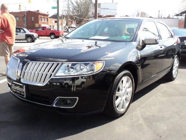 Photo of 2011 Lincoln MKZ