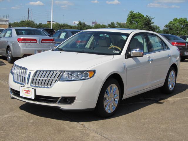 Photo of 2012 Lincoln MKZ