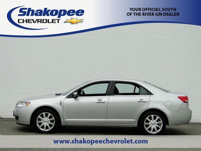Photo of 2010 Lincoln MKZ