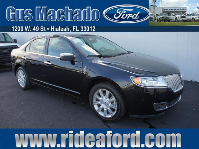Photo of 2010 Lincoln MKZ