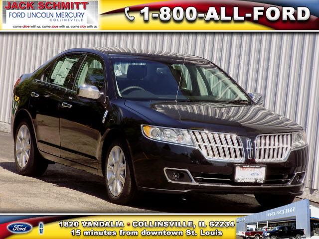 Photo of 2011 Lincoln MKZ