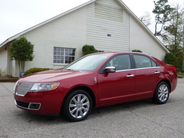 Photo of 2010 Lincoln MKZ