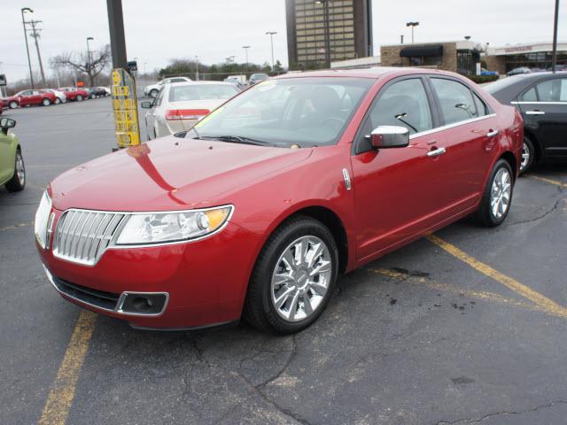 Photo of 2010 Lincoln MKZ