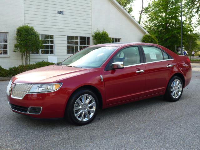 Photo of 2010 Lincoln MKZ