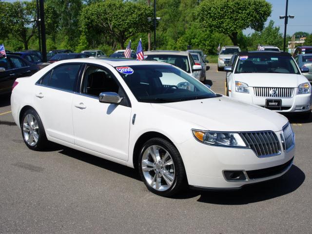 Photo of 2010 Lincoln MKZ