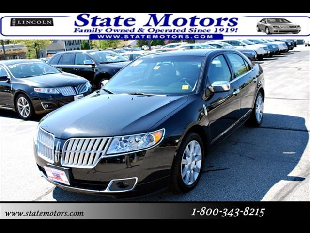 Photo of 2010 Lincoln MKZ