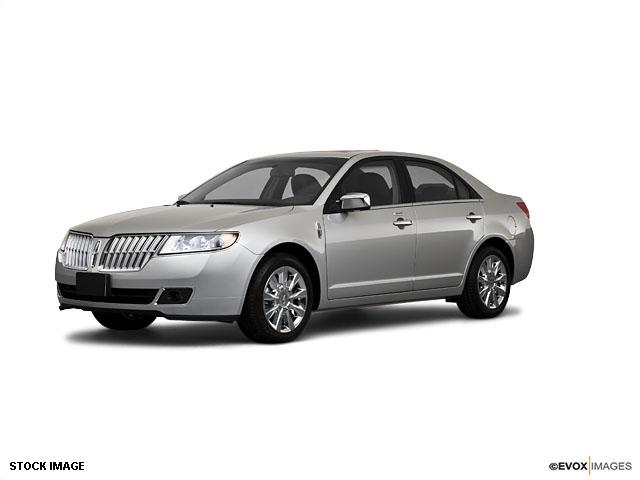 Photo of 2010 Lincoln MKZ
