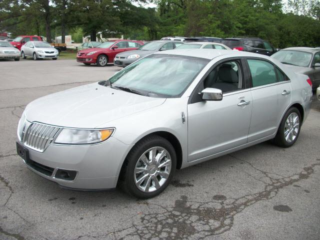 Photo of 2010 Lincoln MKZ
