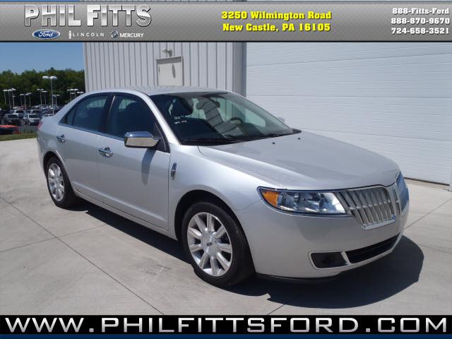 Photo of 2010 Lincoln MKZ