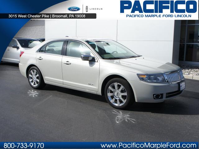 Photo of 2008 Lincoln MKZ