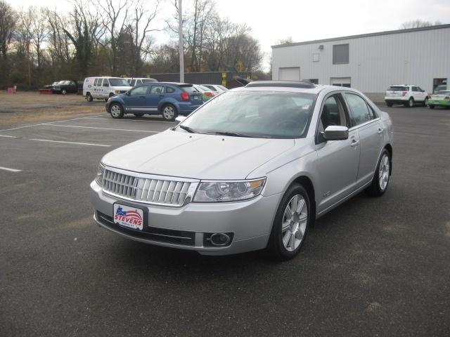 Photo of 2009 Lincoln MKZ