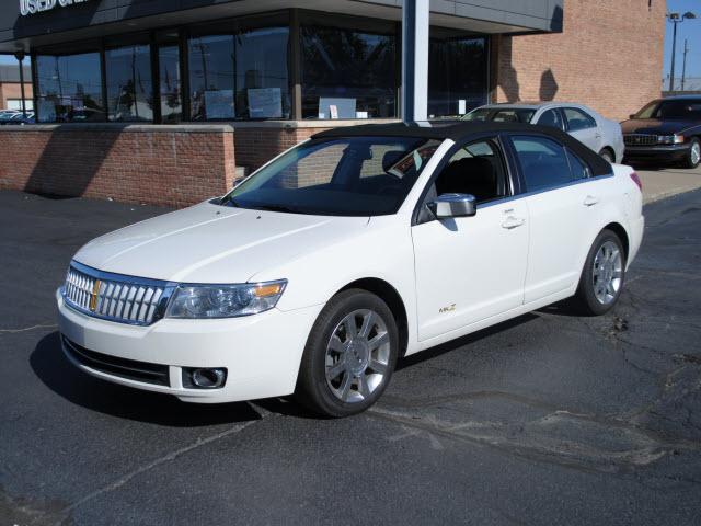 Photo of 2008 Lincoln MKZ