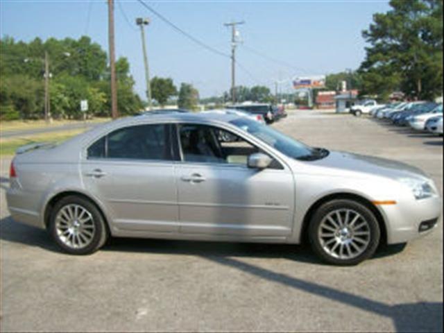Photo of 2007 Mercury Milan