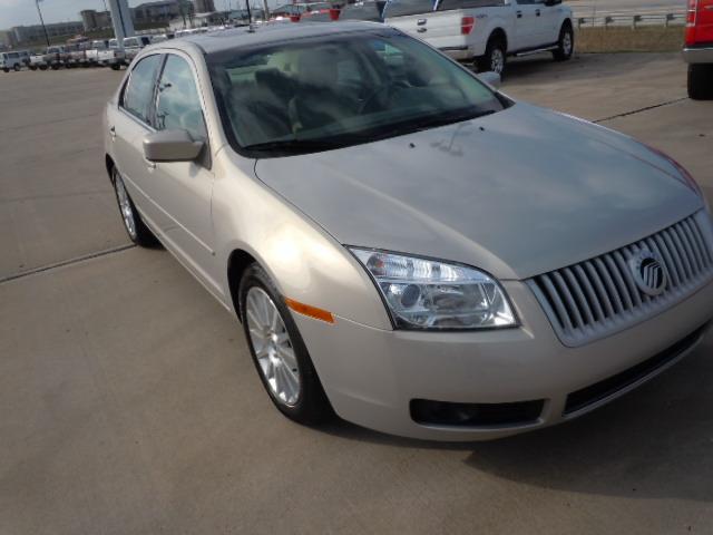 Photo of 2009 Mercury Milan