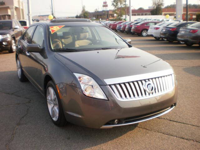 Photo of 2010 Mercury Milan