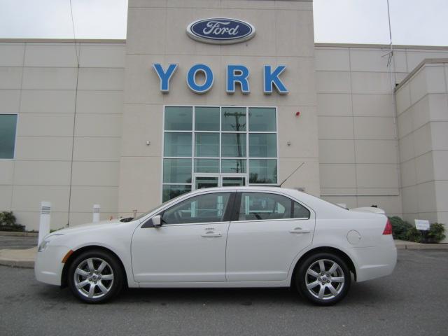 Photo of 2010 Mercury Milan