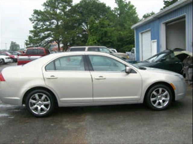 Photo of 2010 Mercury Milan
