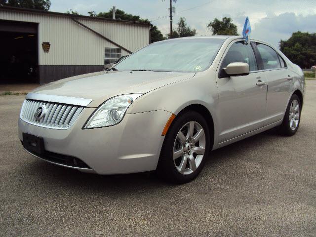 Photo of 2010 Mercury Milan