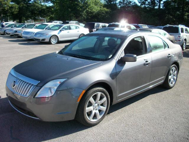 Photo of 2010 Mercury Milan