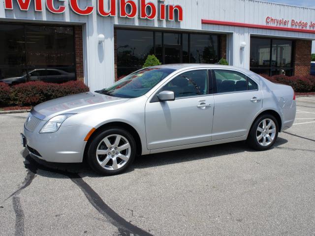 Photo of 2010 Mercury Milan