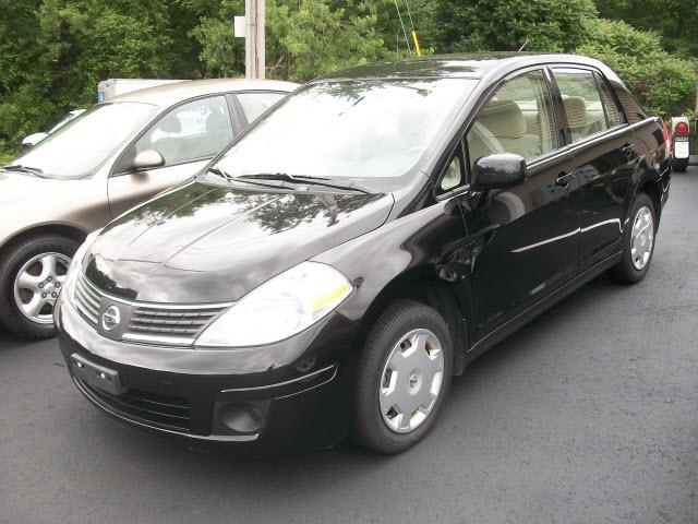 Photo of 2009 Nissan Versa