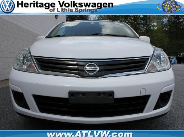 Photo of 2010 Nissan Versa