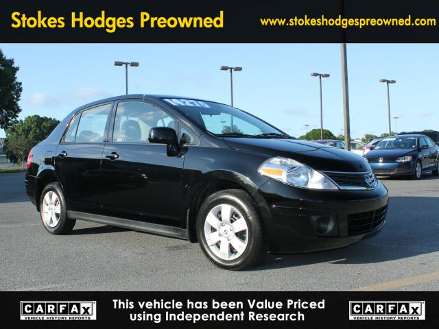 Photo of 2010 Nissan Versa