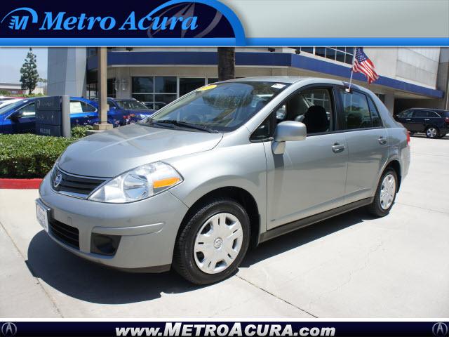 Photo of 2010 Nissan Versa