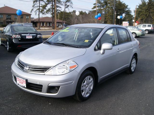 Photo of 2011 Nissan Versa