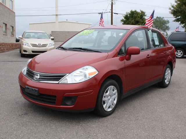 Photo of 2011 Nissan Versa