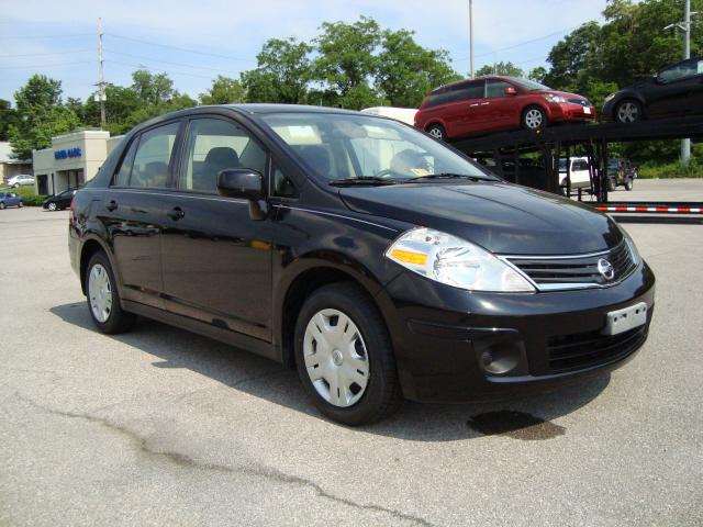 Photo of 2010 Nissan Versa