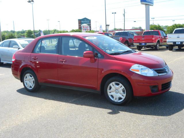Photo of 2011 Nissan Versa
