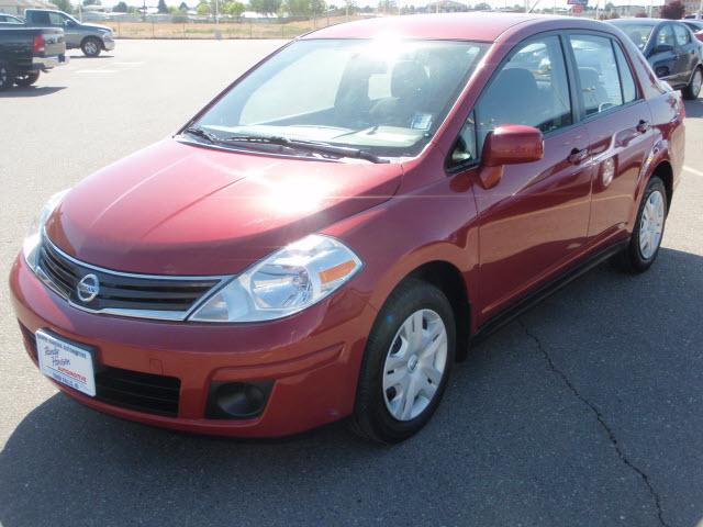 Photo of 2010 Nissan Versa