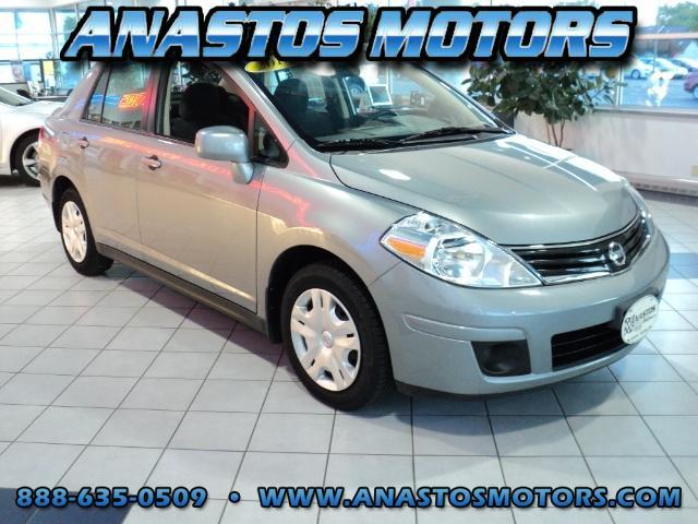 Photo of 2010 Nissan Versa