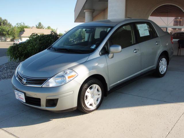 Photo of 2010 Nissan Versa