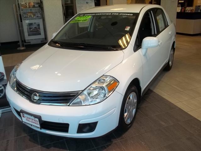 Photo of 2011 Nissan Versa