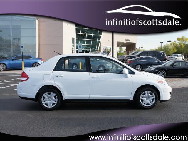 Photo of 2011 Nissan Versa