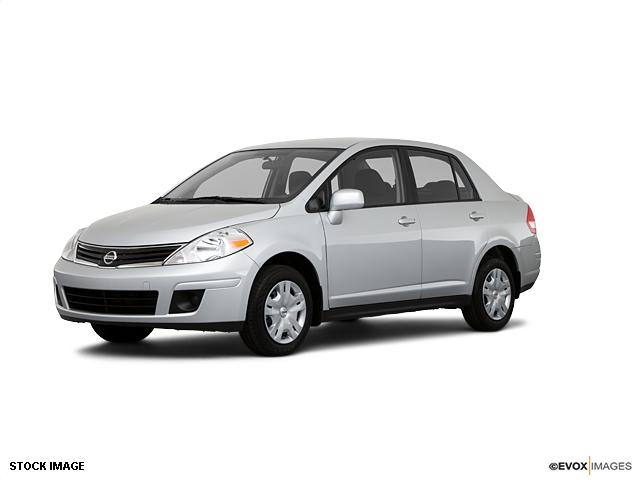 Photo of 2010 Nissan Versa