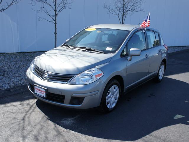Photo of 2011 Nissan Versa